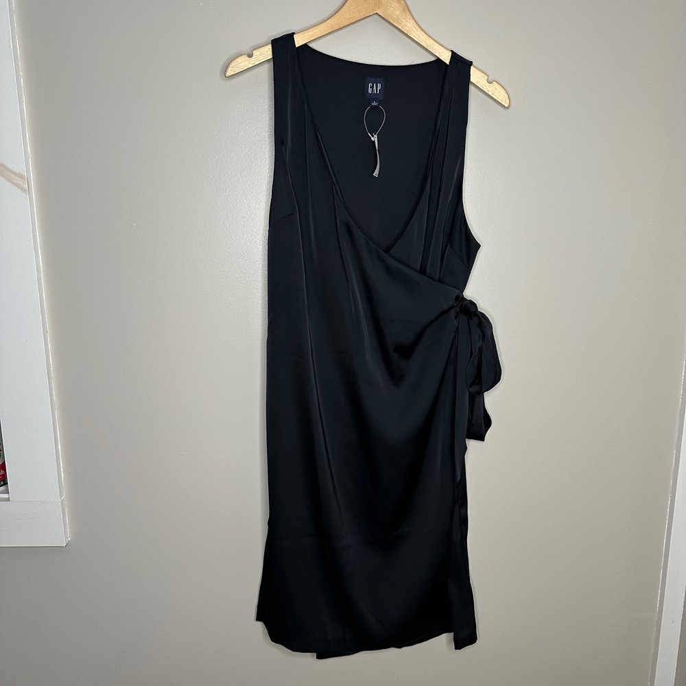GAP Women's Black Satin Wrap Dress Midi Tie Waist Sleeveless Size L NWT‎ Party